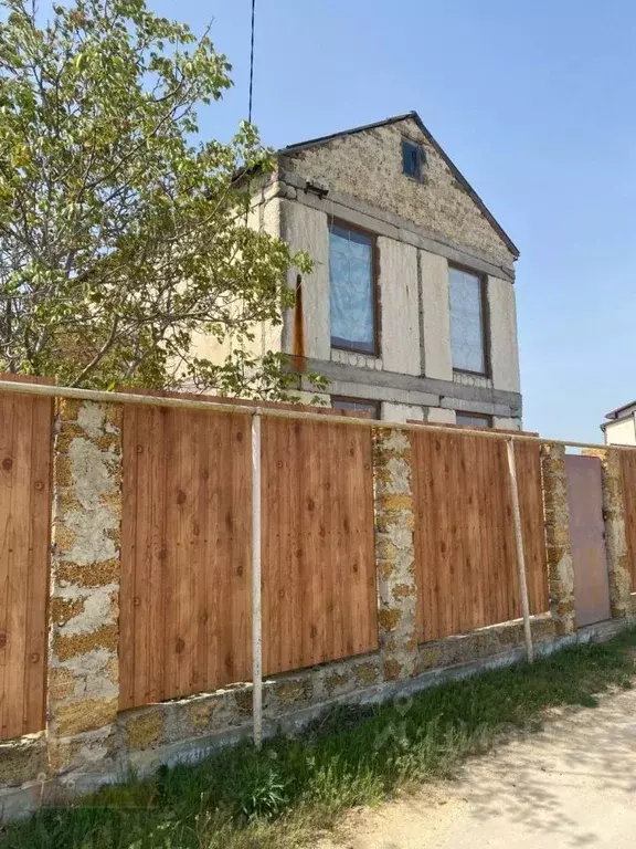 Дом в Крым, Сакский район, Суворовское с/пос, Строитель СНТ ул. 5-я ... - Фото 1