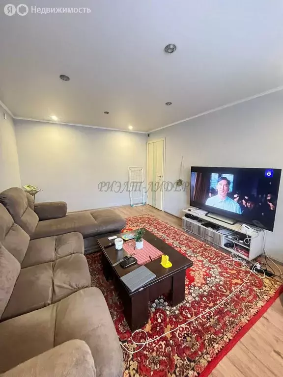 2-комнатная квартира: Горно-Алтайск, улица Григория Чорос-Гуркина, 68 ... - Фото 1