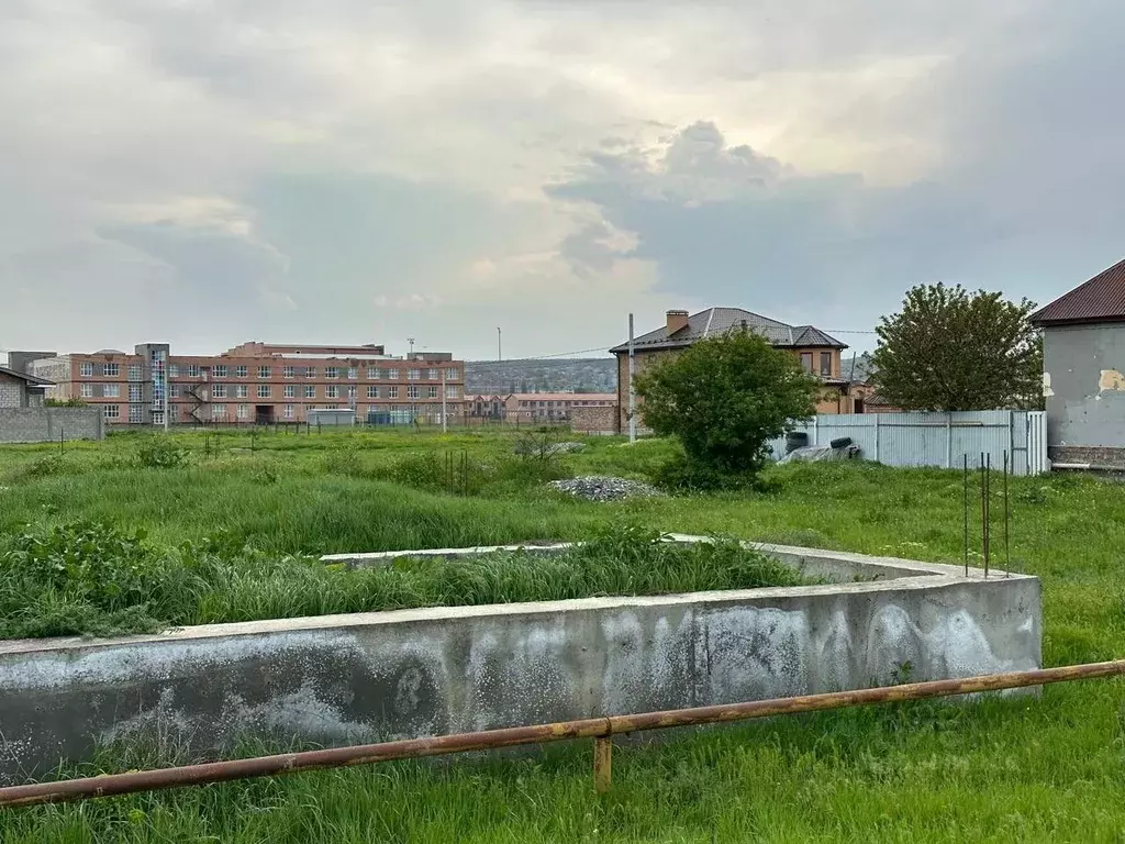 Участок в Чеченская республика, Грозный ул. Стартовая, 103 (6.0 сот.) - Фото 1