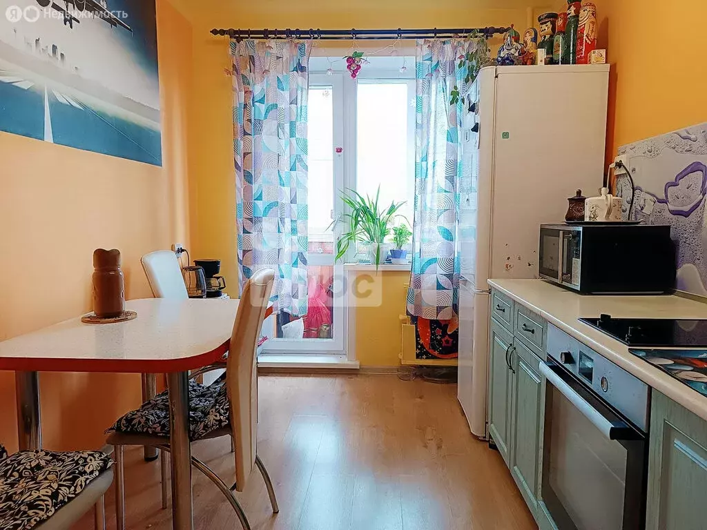 3-комнатная квартира: Киров, улица Пугачёва, 33 (65.3 м) - Фото 1