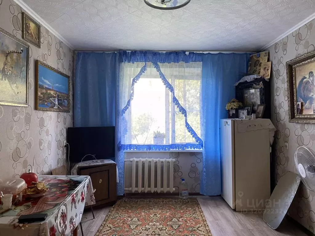 Комната Ленинградская область, Тихвин 5-й мкр, 41к1 - Фото 2