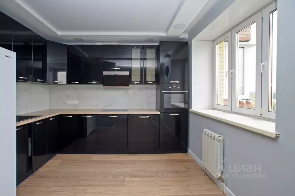 3-к кв. Омская область, Омск ул. Волховстроя, 11 (80.0 м) - Фото 2