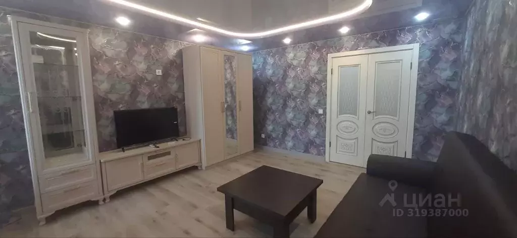4-к кв. Волгоградская область, Волгоград Жилгородок мкр, ул. Гейне, ... - Фото 0