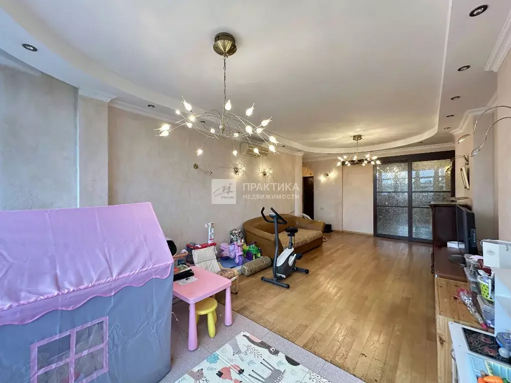 Продается 3-комнатная квартира - Фото 1