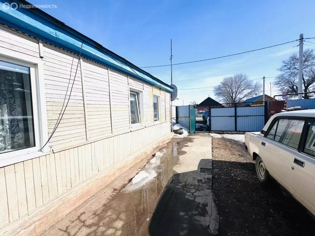 Дом в посёлок Акбулак, улица Горбунова, 81 (50 м) - Фото 1