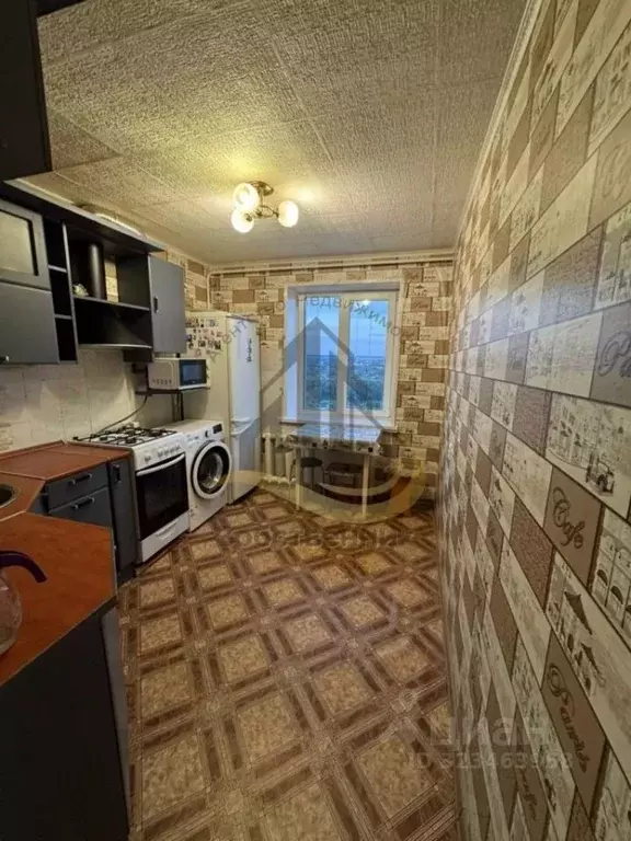 3-к кв. Белгородская область, Старый Оскол Революционная ул., 48 (62.0 ... - Фото 2