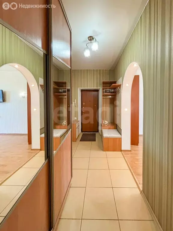 3-комнатная квартира: деревня Черёха, 106 (82.8 м) - Фото 2