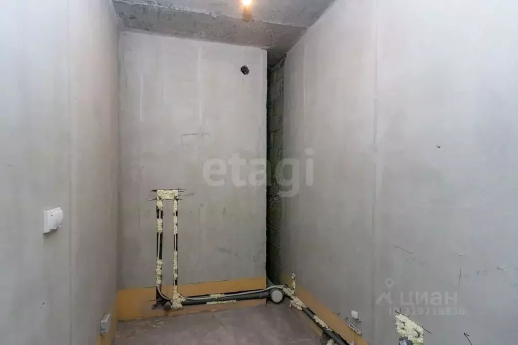 Студия Тюменская область, Тюмень ул. Андрея Приказнова, 1 (23.4 м) - Фото 0