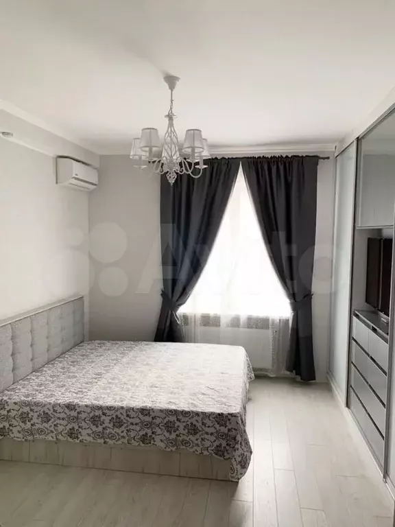 1-к. квартира, 50 м, 4/9 эт. - Фото 0