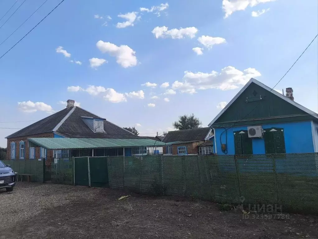 Дом в Краснодарский край, Кавказский район, Имени Максима Горького ... - Фото 2