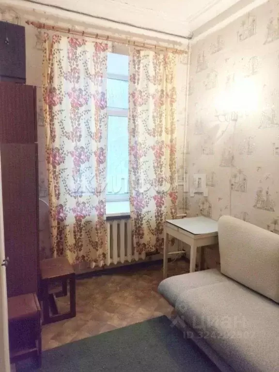 Комната Новосибирская область, Новосибирск Тополевая ул., 19 (10.5 м) - Фото 1