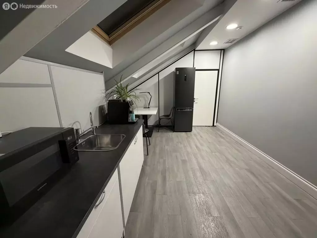 Офис (325 м) - Фото 1