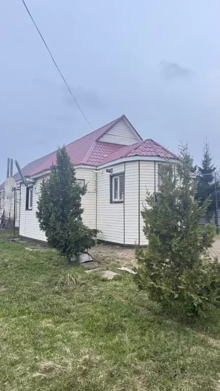 Дом в Калужская область, Жуковский муниципальный округ, д. Бухловка 37 ... - Фото 1