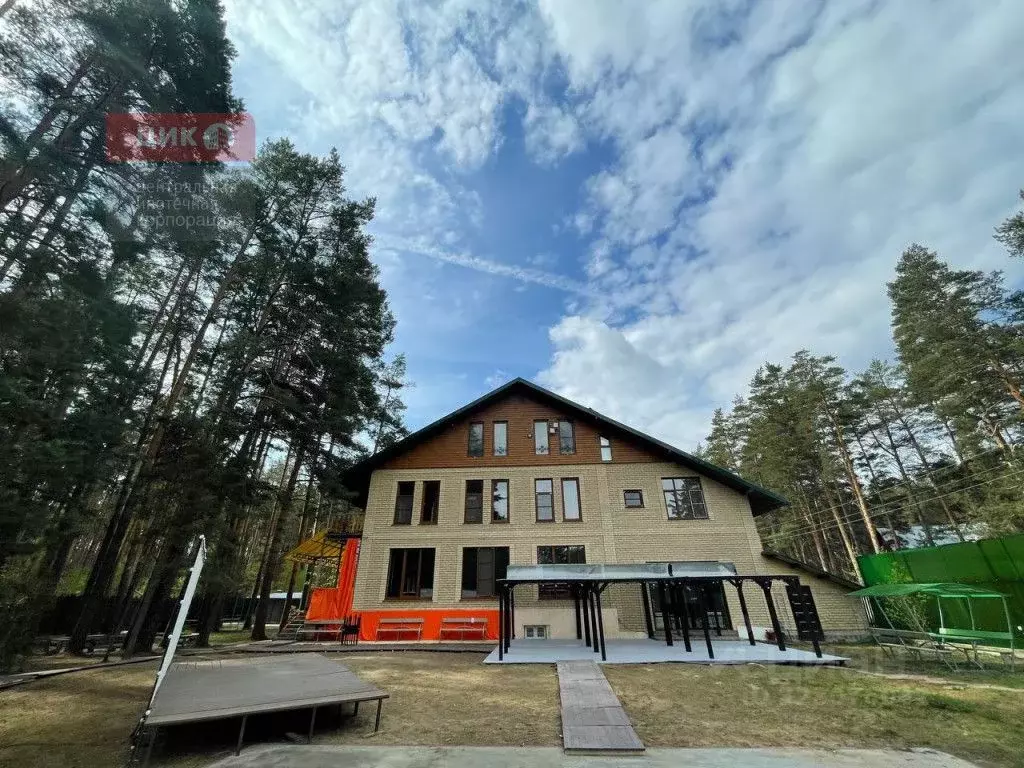 Дом в Рязанская область, Рязанский район, Заборьевское с/пос, с. ... - Фото 1