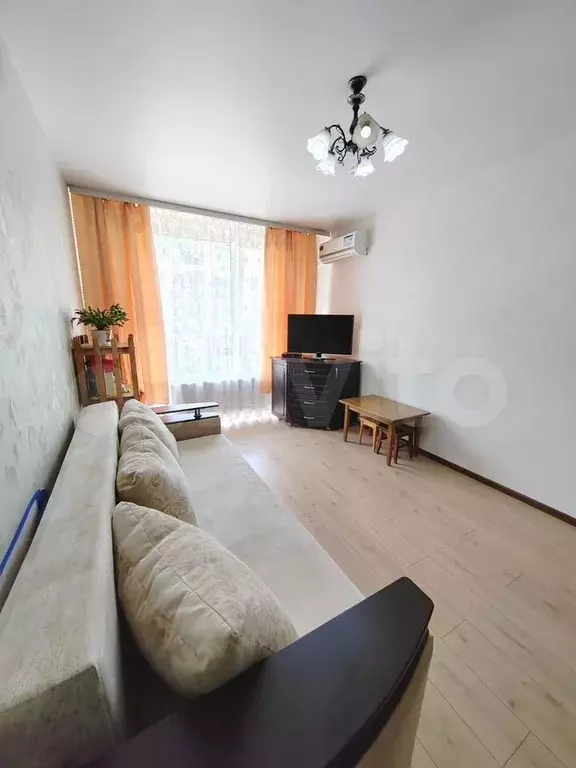 2-к. квартира, 45 м, 2/4 эт. - Фото 1