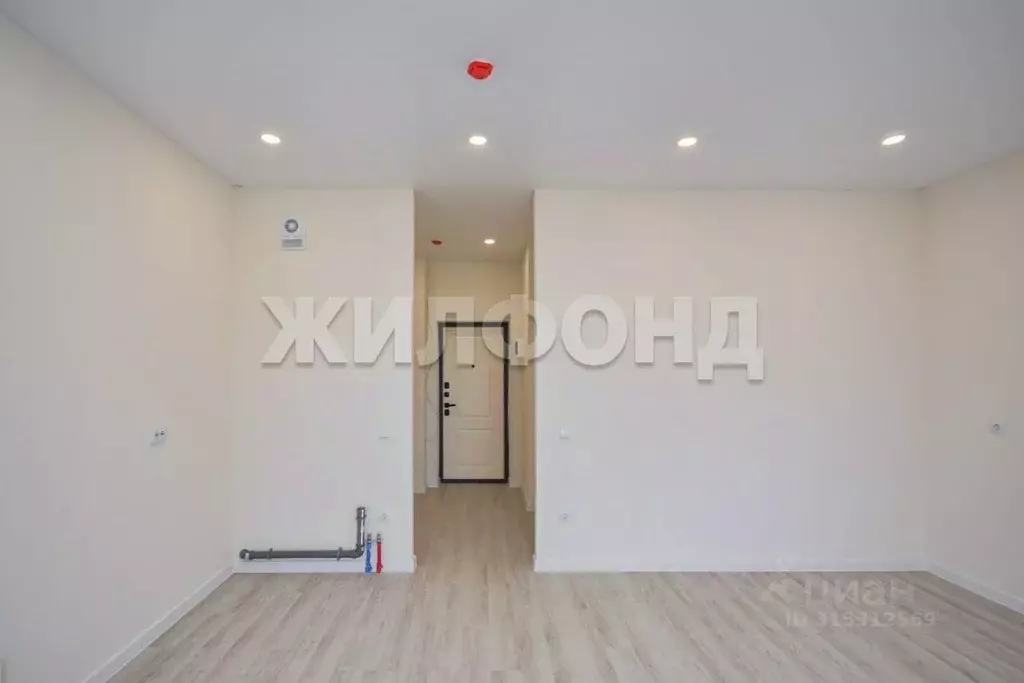 Студия Новосибирская область, Новосибирск ул. Коминтерна, 1с (32.4 м) - Фото 1