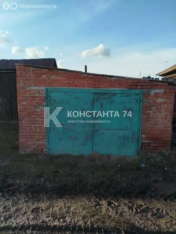 Дом в Челябинская область, Чебаркульский муниципальный округ, деревня ... - Фото 1