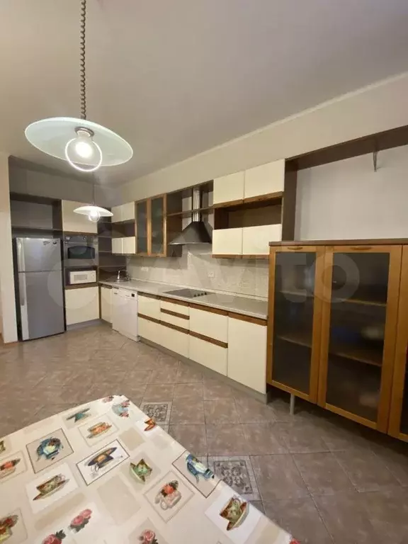 4-к. квартира, 138 м, 2/6 эт. - Фото 0