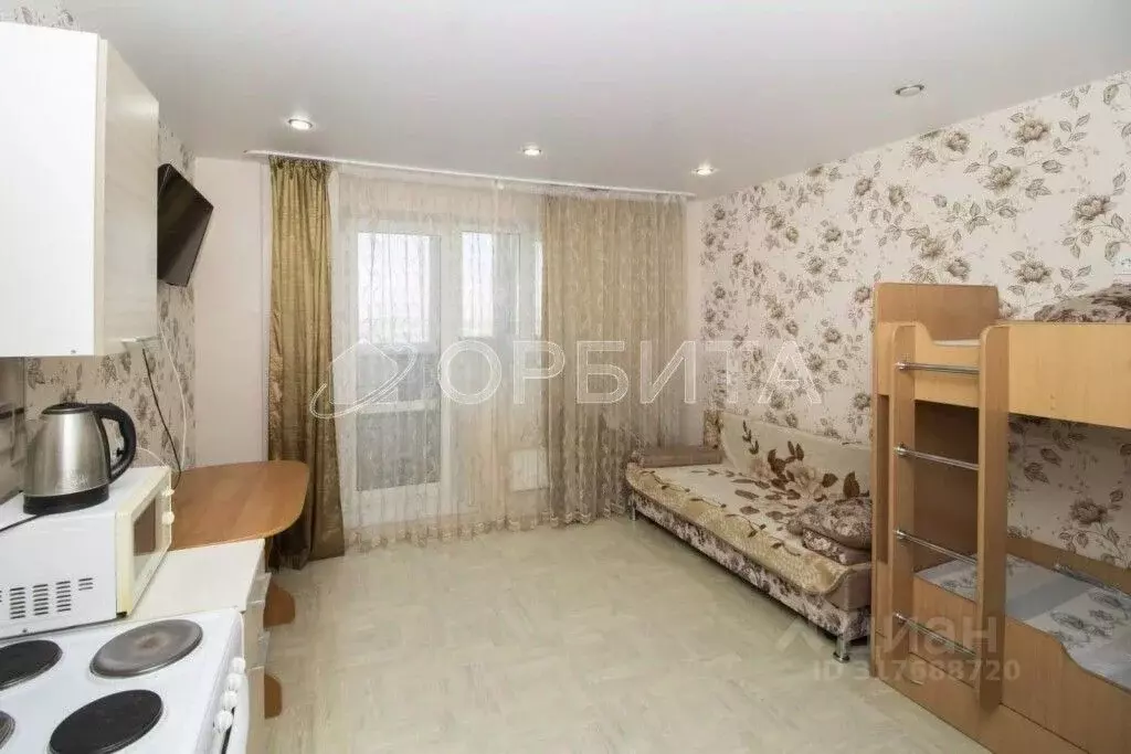 Студия Тюменская область, Тюмень ул. Тимофея Чаркова, 28 (24.9 м) - Фото 1