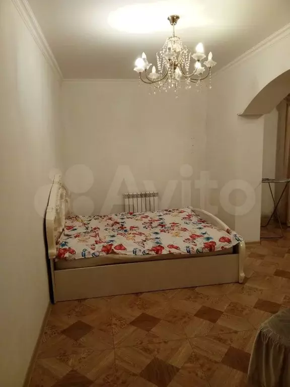 3-к. квартира, 100 м, 1/7 эт. - Фото 0