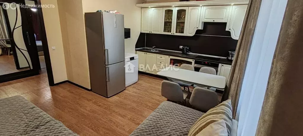 2-комнатная квартира: Тобольск, 7-й микрорайон, 49А (52 м) - Фото 1