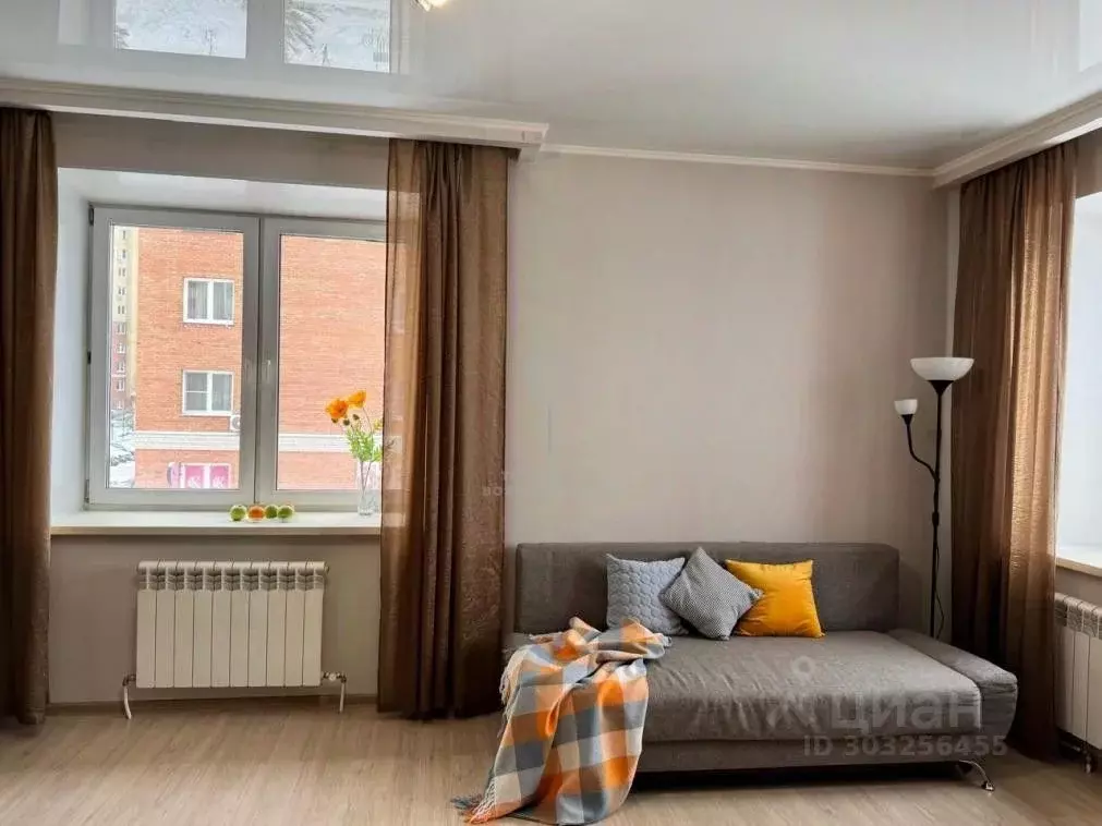 2-к кв. Омская область, Омск ул. Крупской, 14К3 (68.2 м) - Фото 0