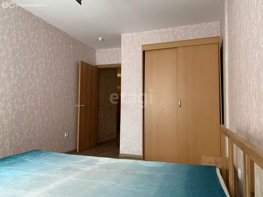 2-комнатная квартира: Екатеринбург, улица Павла Шаманова, 6 (64.8 м) - Фото 1