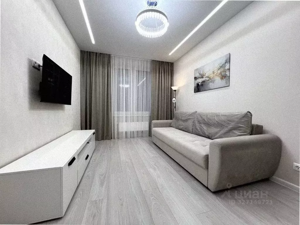 1-к кв. Татарстан, Казань ул. Родины, 26А (45.0 м) - Фото 1