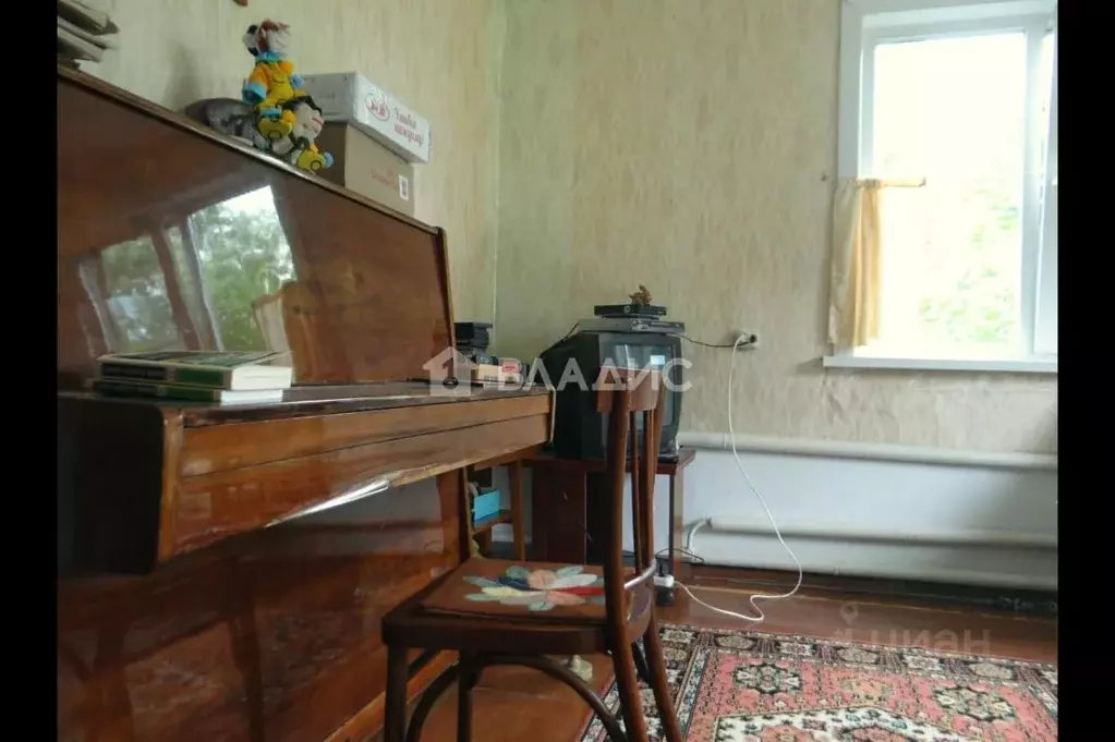 Дом в Алтайский край, Быстроистокский район, с. Быстрый Исток ... - Фото 0
