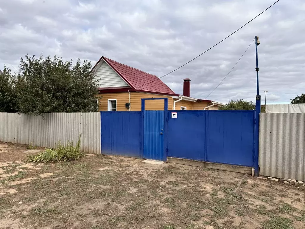 Дом в Волгоградская область, Волжский Погромное кв-л, ул. ... - Фото 0