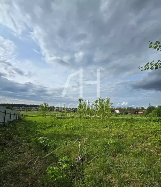 Участок в Московская область, Сергиево-Посадский городской округ, д. ... - Фото 0