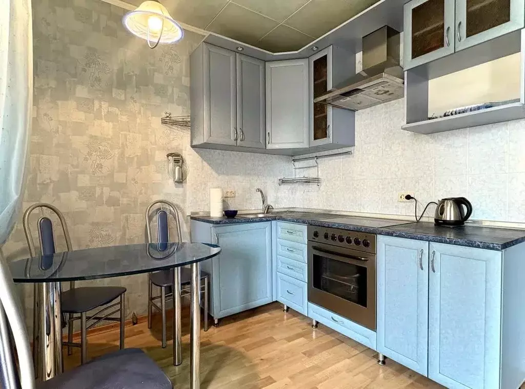 3-к кв. Вологодская область, Череповец Набережная ул., 41 (65.0 м) - Фото 1