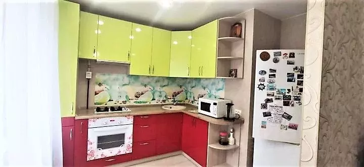 2-к кв. Омская область, Омск просп. Космический, 4 (45.0 м) - Фото 0