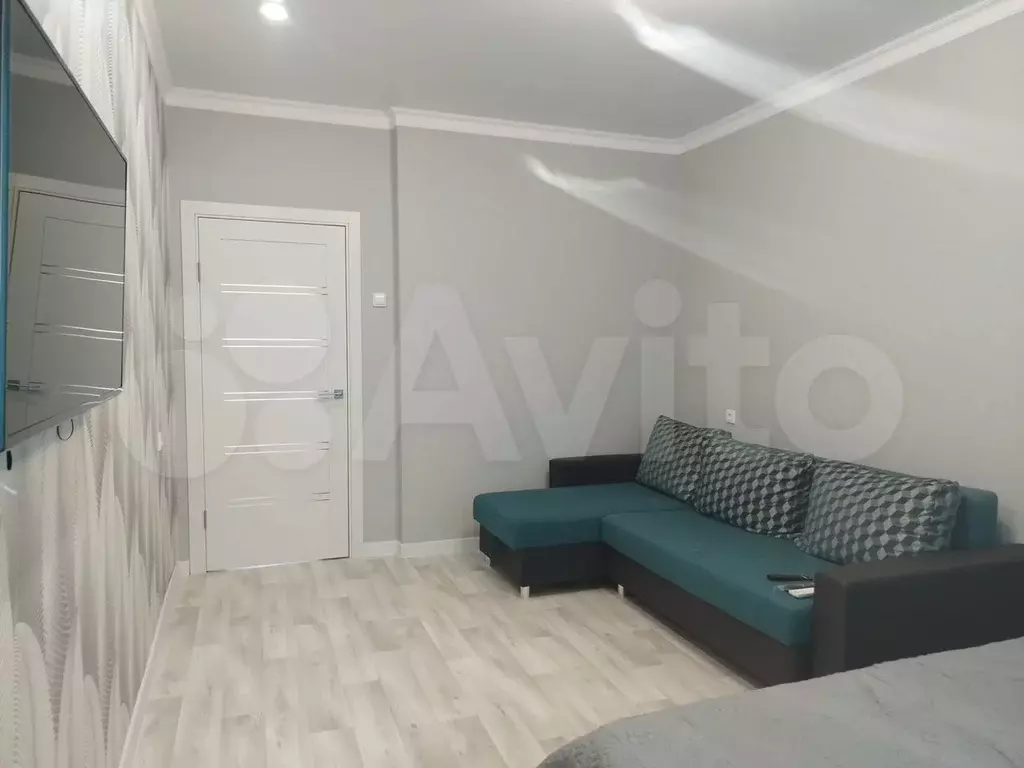 1-к. квартира, 40 м, 13/18 эт. - Фото 1