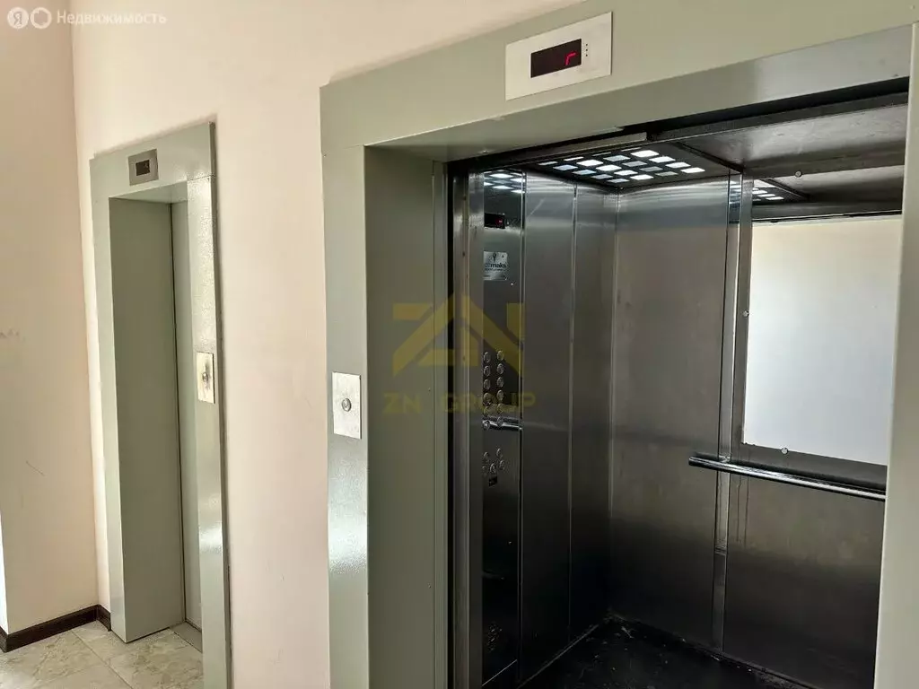 2-комнатная квартира: Каспийск, улица М. Халилова, 44А (100.8 м) - Фото 1