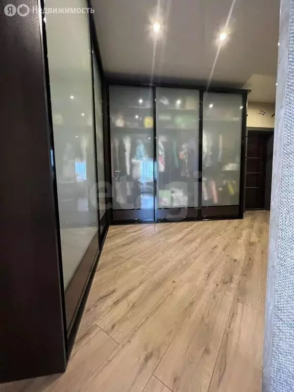 3-комнатная квартира: посёлок Металлплощадка, Парковая улица, 27 (107 ... - Фото 2