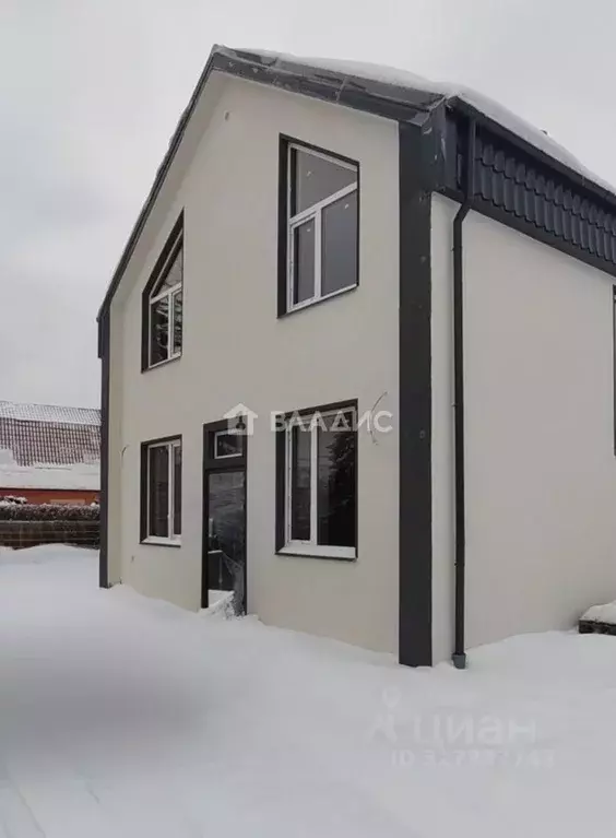 Дом в Калининградская область, Гурьевский муниципальный округ, пос. ... - Фото 1