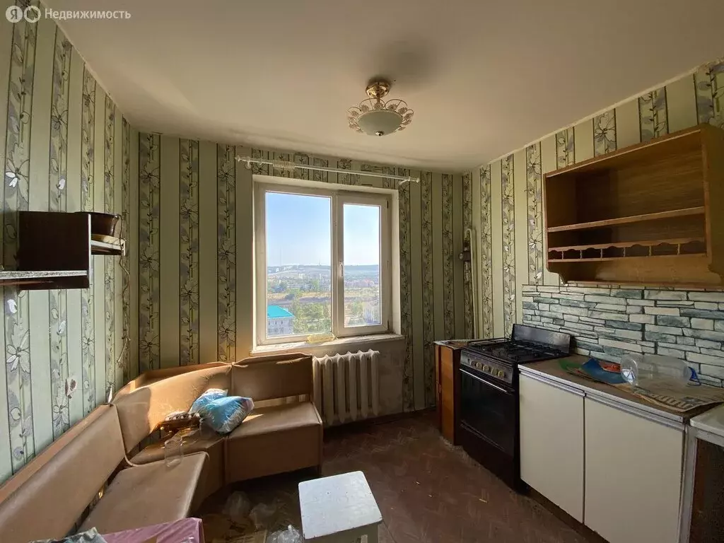 2-комнатная квартира: Керчь, улица Дмитрия Донского, 3 (51.9 м) - Фото 1