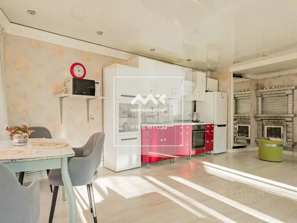 Дом в Ленинградская область, Отрадное Кировский район, 1-я линия, 111 ... - Фото 1