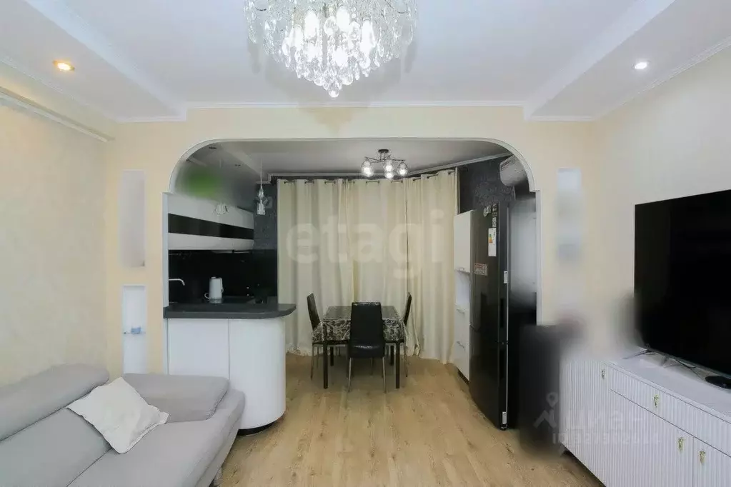 3-к кв. Бурятия, Улан-Удэ Тобольская ул., 161 (62.7 м) - Фото 1