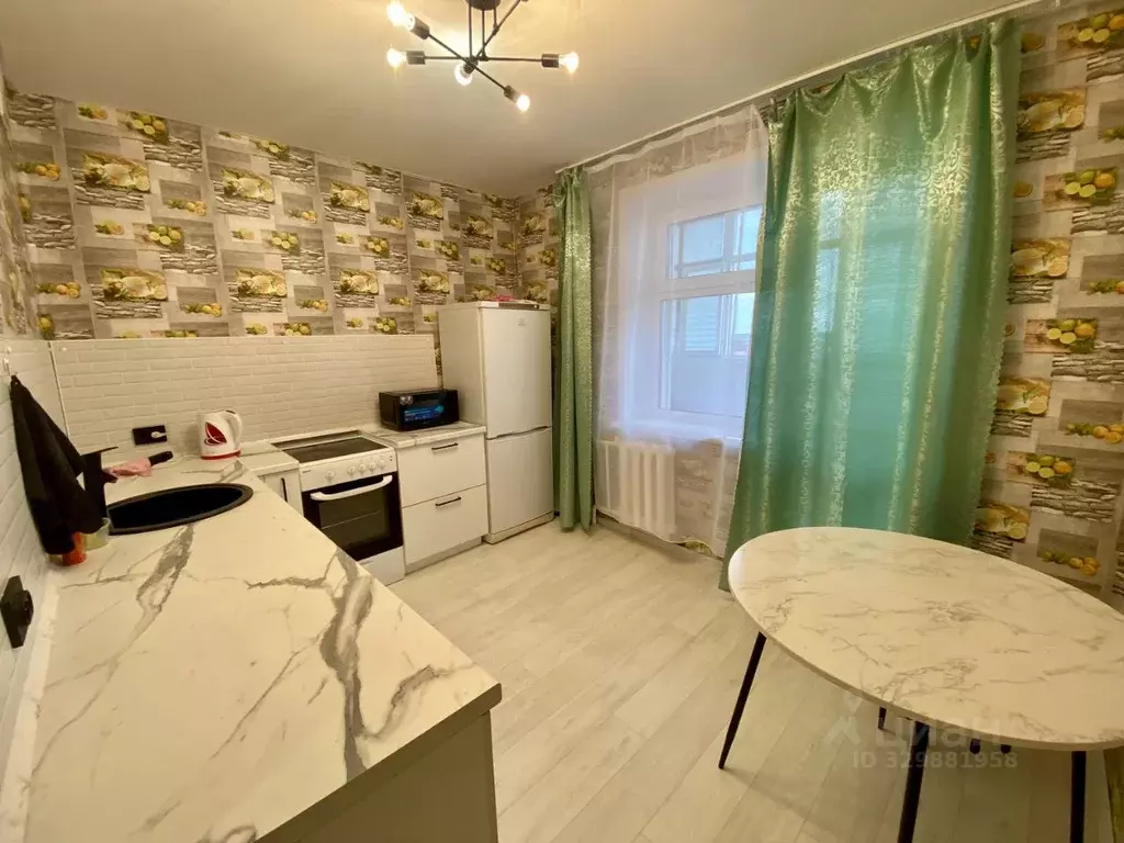 2-к кв. Тюменская область, Тюмень ул. Николая Семенова, 27 (62.3 м) - Фото 1