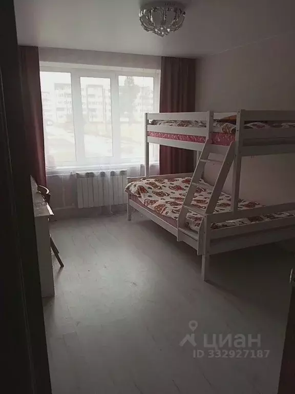 4-к кв. Ленинградская область, Сланцы ул. Ленина, 32В (72.7 м) - Фото 1