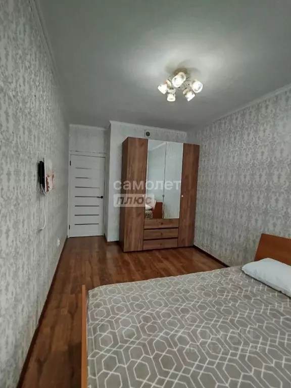 2-к кв. Ханты-Мансийский АО, Сургут ул. Крылова, 38 (64.5 м) - Фото 0