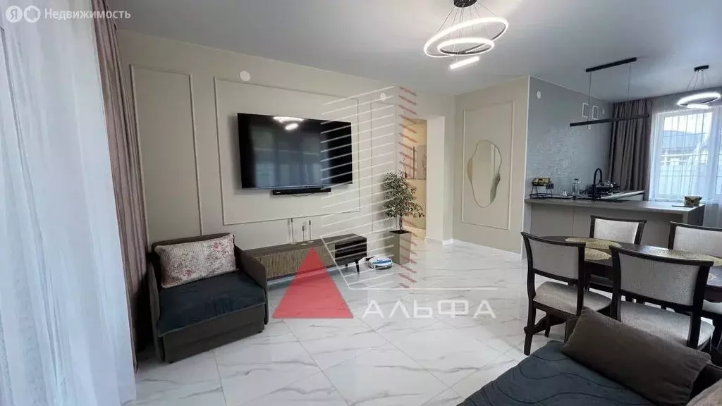 Дом в Евпатория, улица Энвера Османова, 1 (109 м) - Фото 1