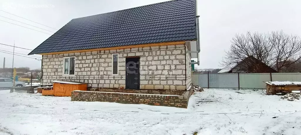 Дом в Белгородская область, рабочий посёлок Волоконовка, улица ... - Фото 1