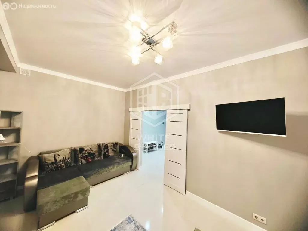 2-комнатная квартира: Ялта, улица Красных Партизан, 14Б (61 м) - Фото 2