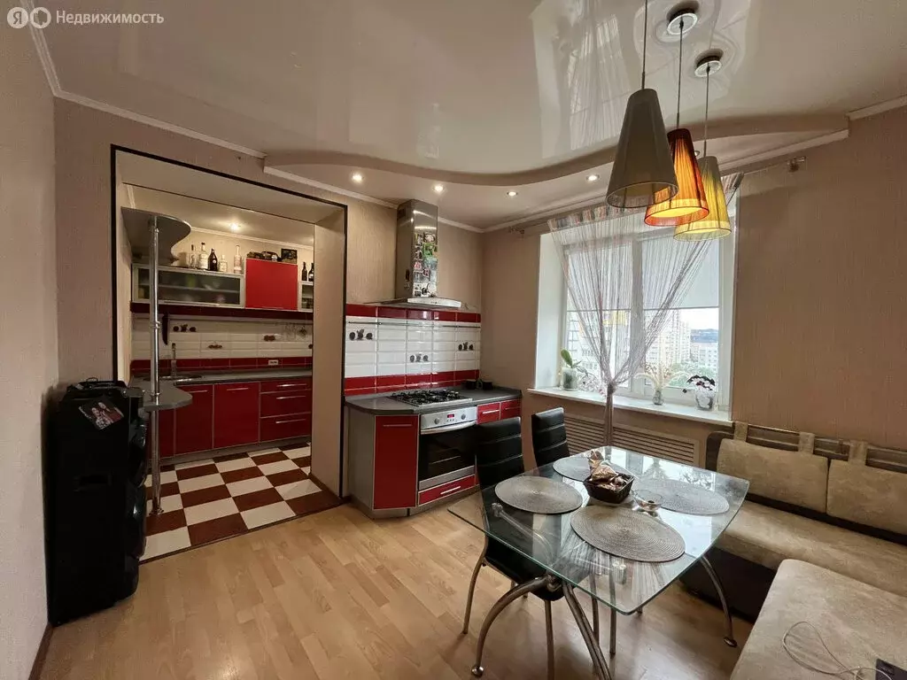 3-комнатная квартира: Брянск, улица Крахмалёва, 39 (85 м) - Фото 0
