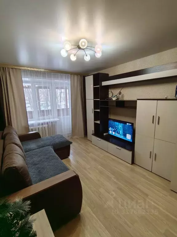 2-к кв. Смоленская область, Смоленск ул. Кутузова, 10 (43.0 м) - Фото 0