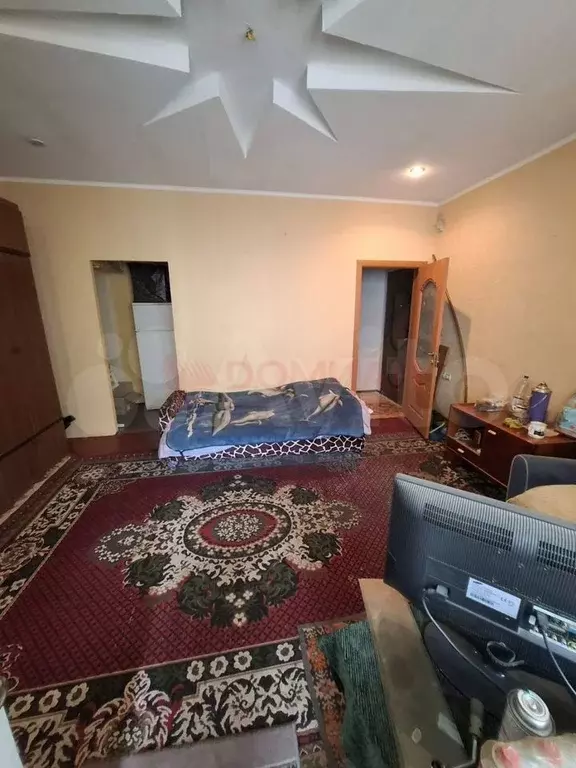 Комната 24 м в 4-к., 2/5 эт. - Фото 1