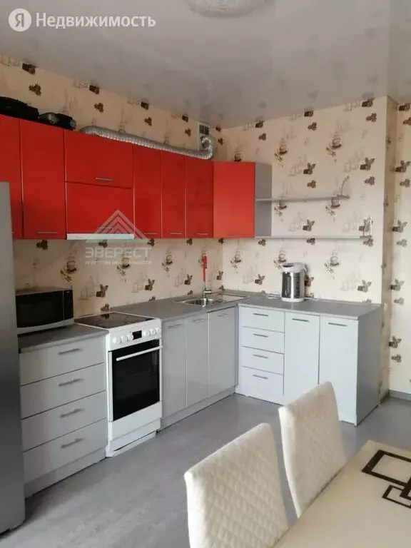 2-комнатная квартира: Абакан, улица Некрасова, 45 (81 м) - Фото 0